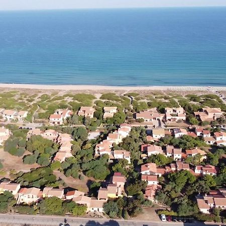 Aparthotel Baia Delle Mimose Badesi Exterior foto